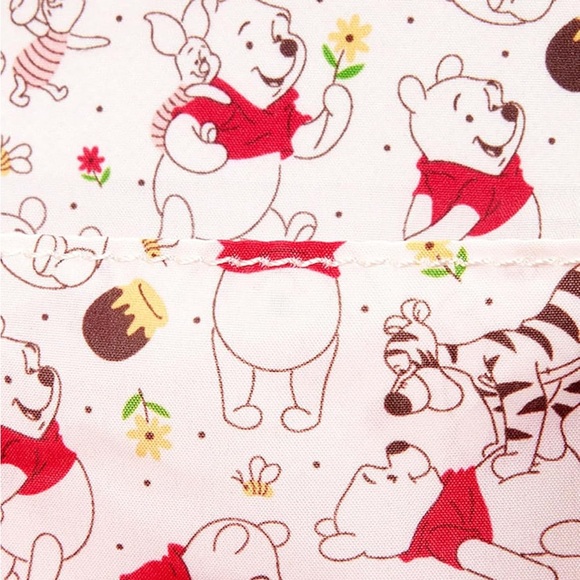 Loungefly Winnie The Pooh Gingham Crossbody Purse NWT Adjustable Strap Picnic - Picture 15 of 15